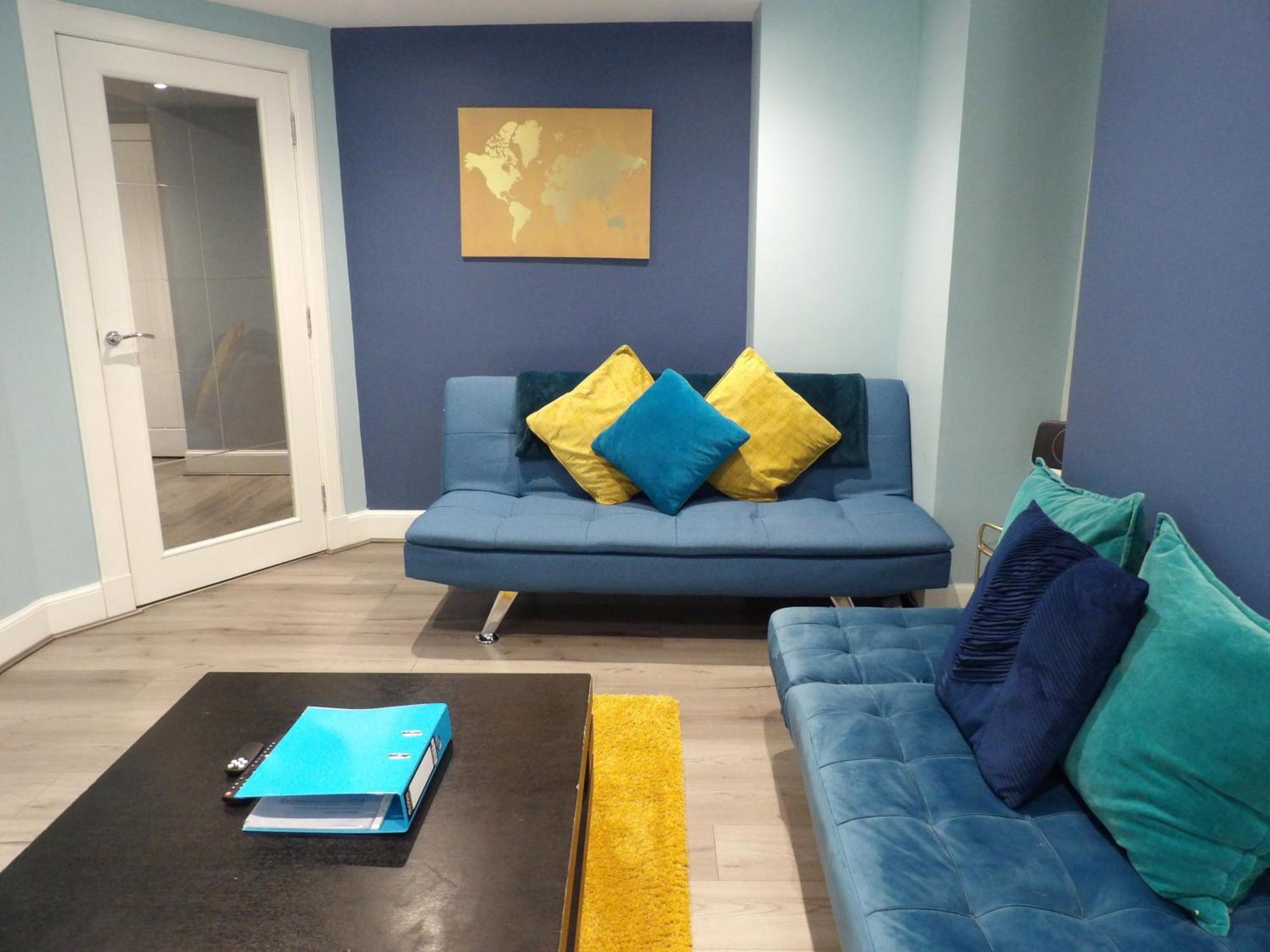 Lovely 3 Bedroom Apartment With Private Garden In Edinburgh City Centre Exterior foto