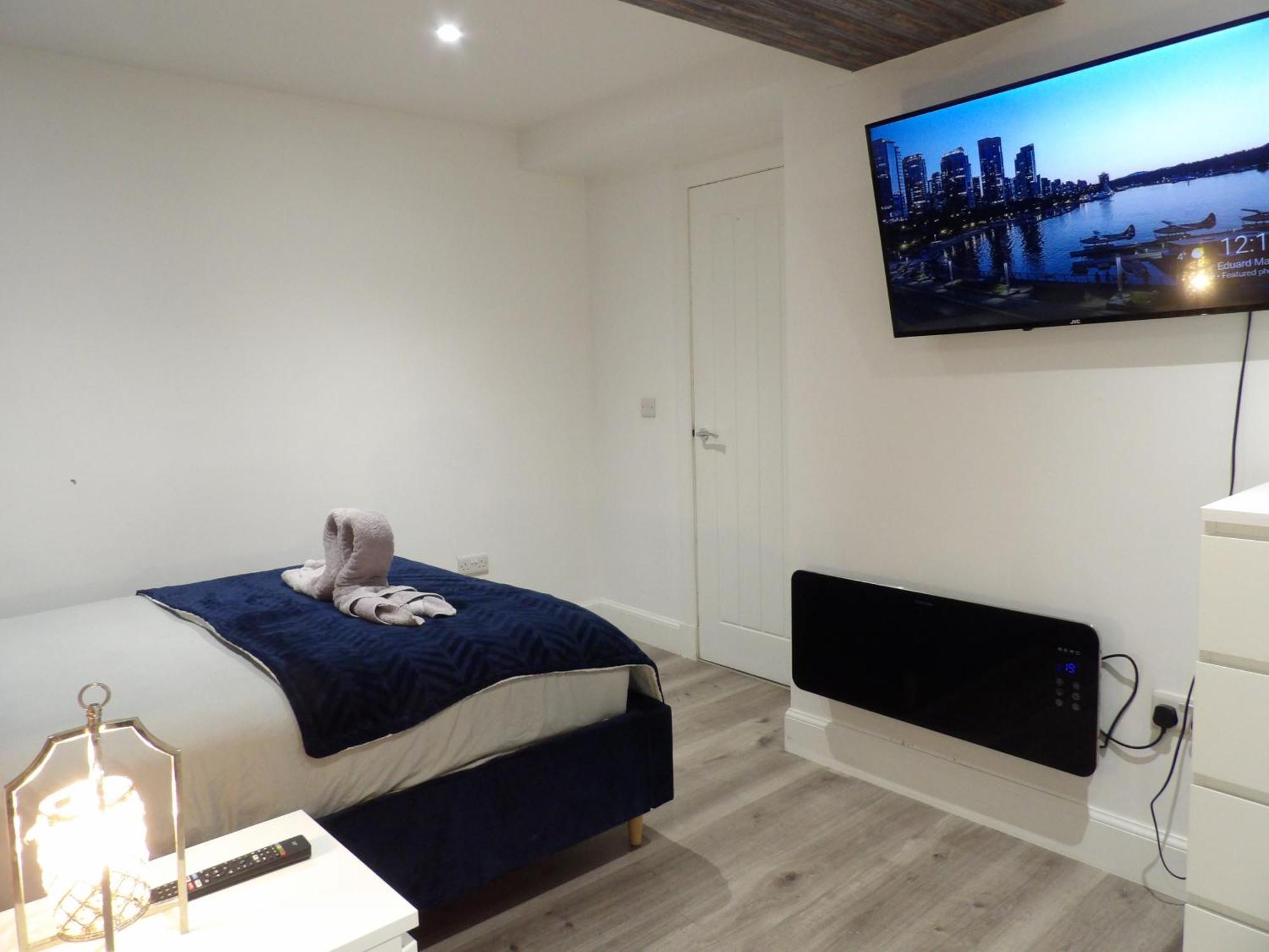 Lovely 3 Bedroom Apartment With Private Garden In Edinburgh City Centre Exterior foto