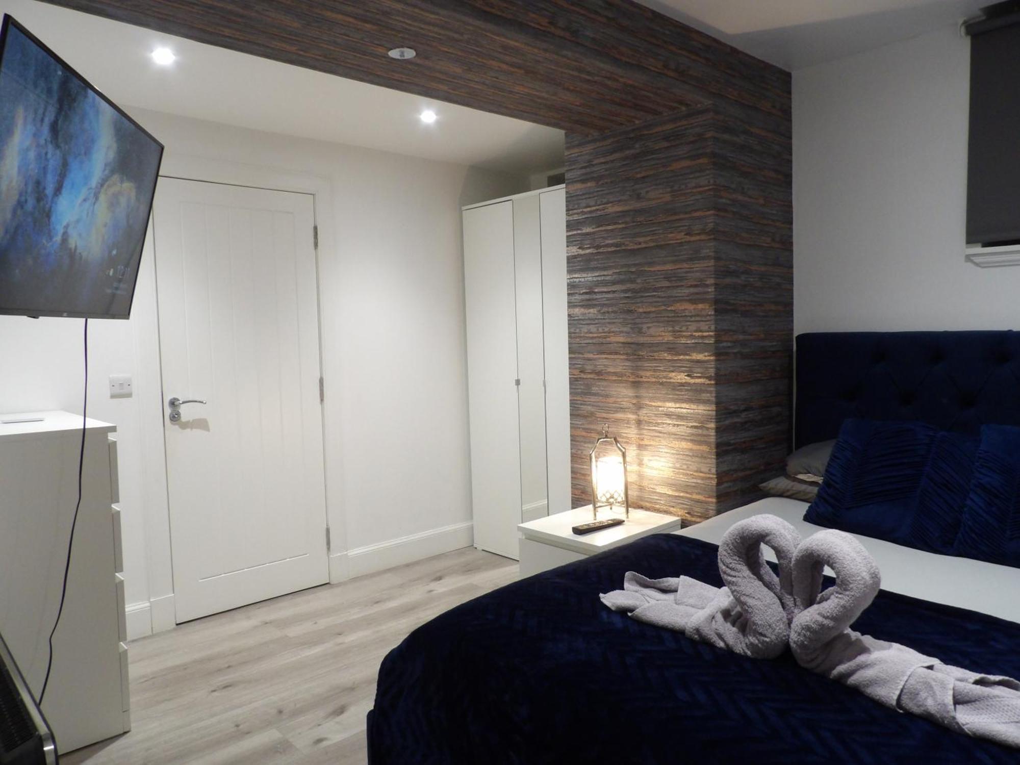 Lovely 3 Bedroom Apartment With Private Garden In Edinburgh City Centre Exterior foto