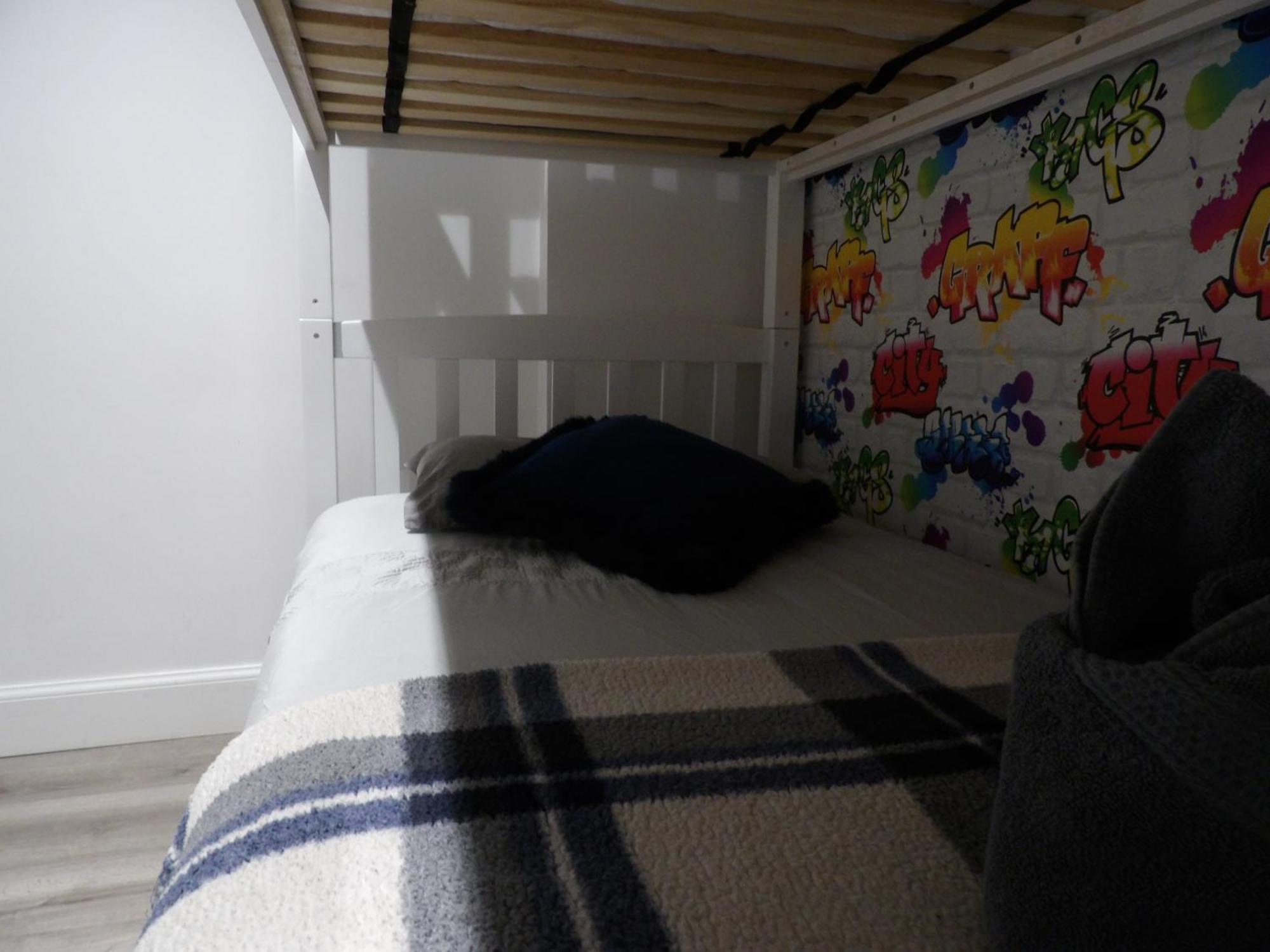Lovely 3 Bedroom Apartment With Private Garden In Edinburgh City Centre Exterior foto