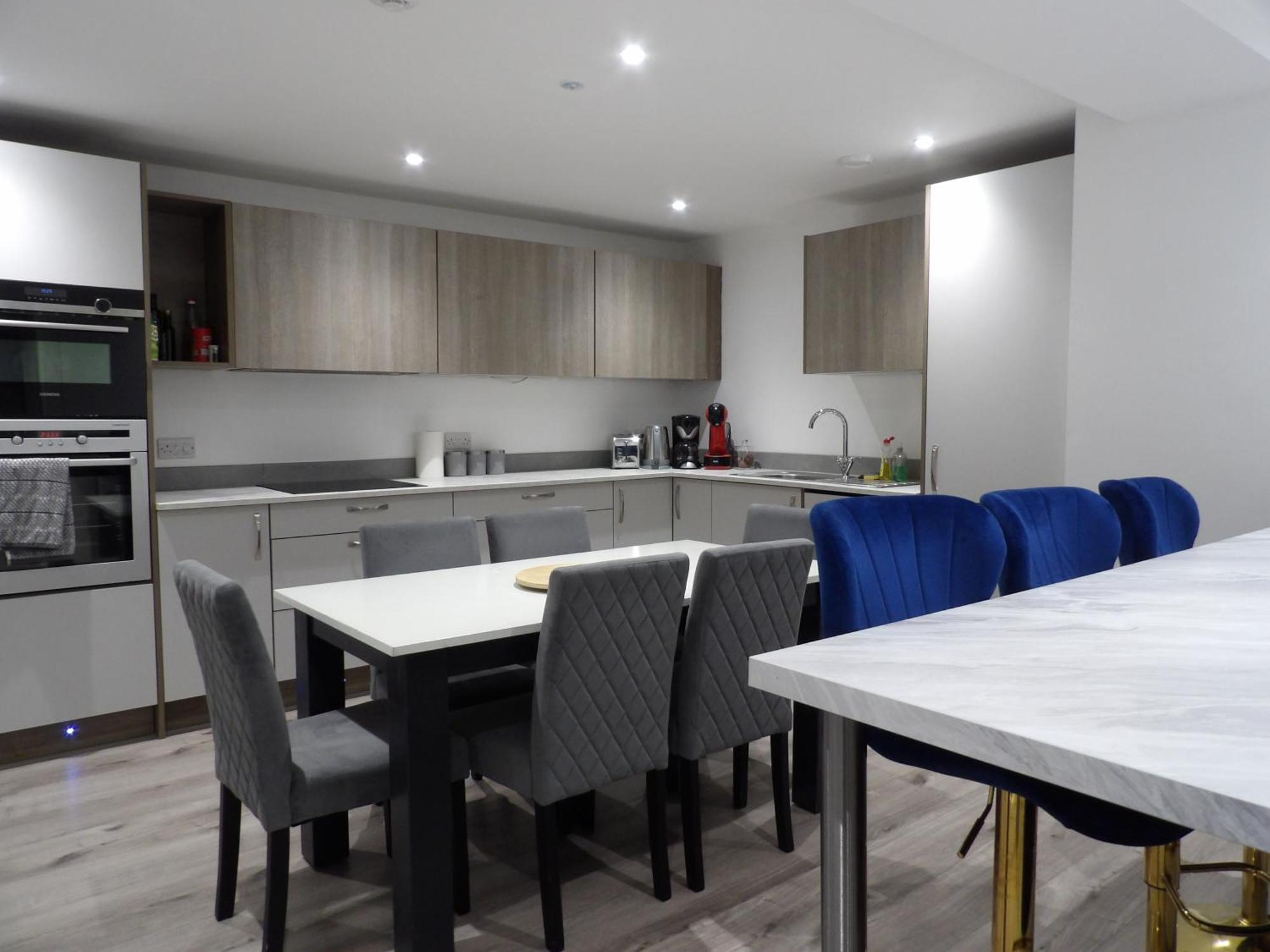 Lovely 3 Bedroom Apartment With Private Garden In Edinburgh City Centre Exterior foto